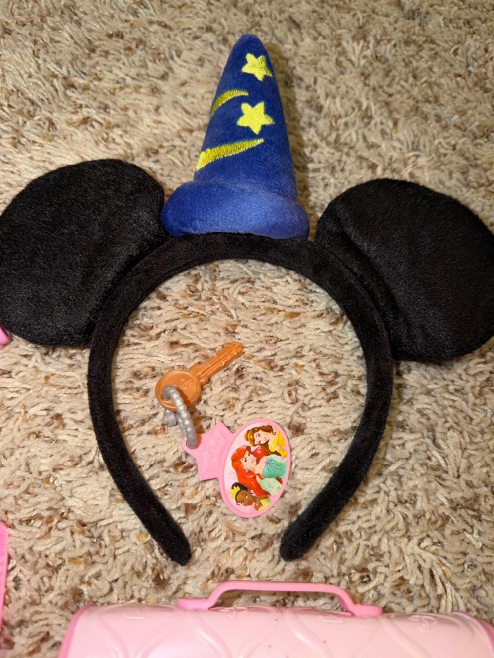 Disney themed items: purses and headbands for girls. - Picture 4 of 6